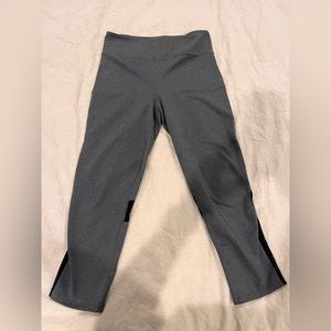 Gray and black lululemon cropped leggings